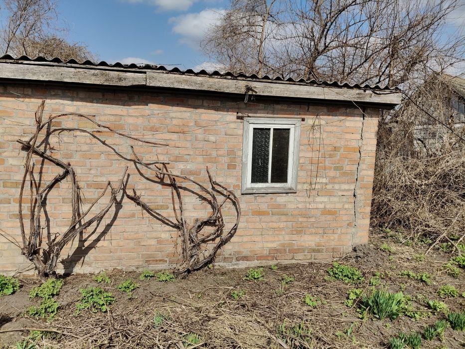 Продаж 0/5 будинку з окремим двором