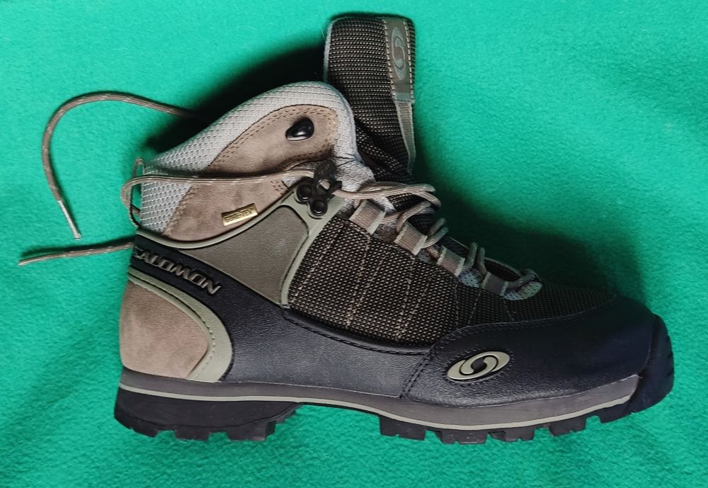 Bota Caminhada Salomon Como Nova