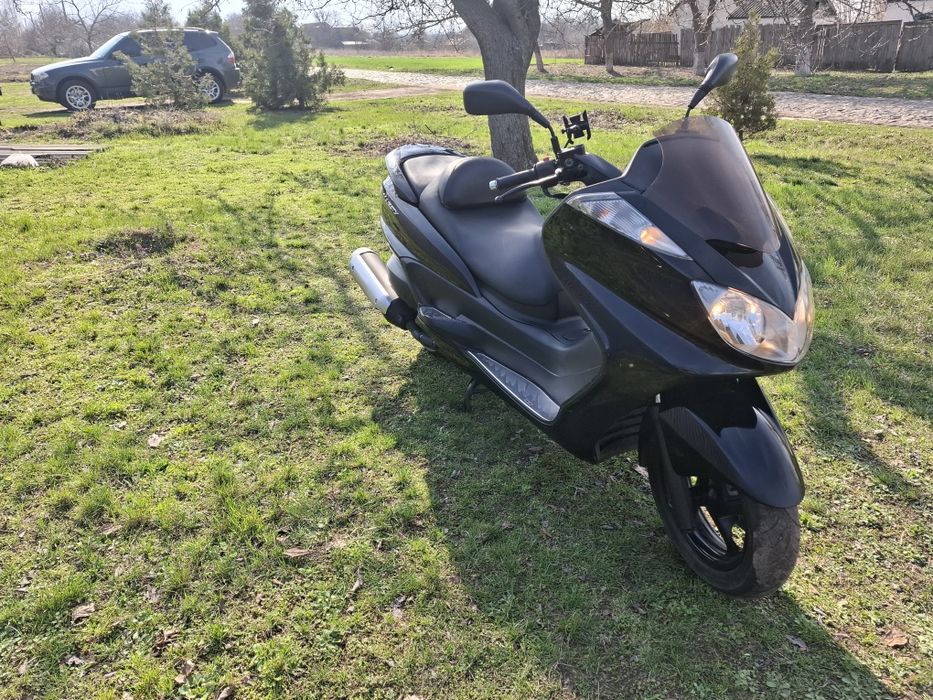 Продам  Ямаха Маджесті 250