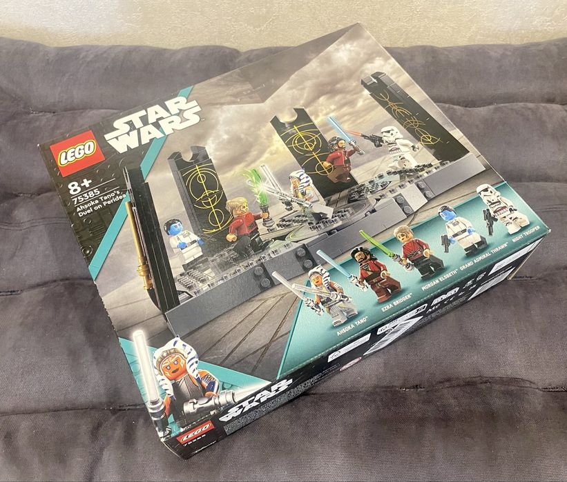 LEGO Star Wars 75385 Ahsoka Tano's Duel on Peridea