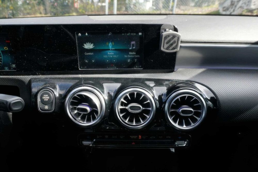 Mercedes-Benz A-class      2021
