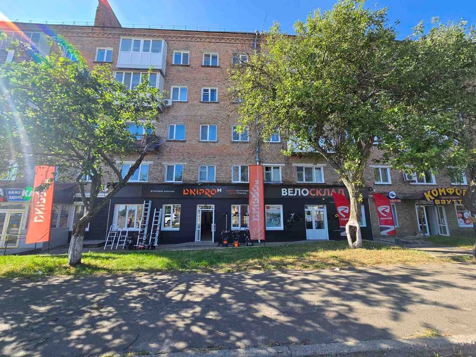 Вбудоване нежитлове приміщення, площа 159.2 кв.м. у м.Конотоп
