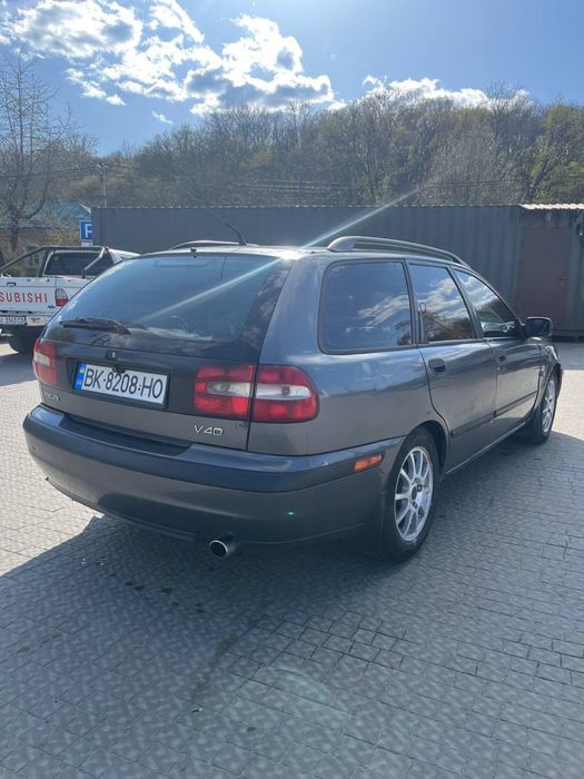Volvo V40 2002р Автомат
