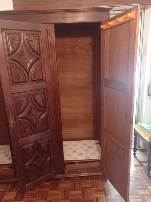 Guarda fatos - antigo