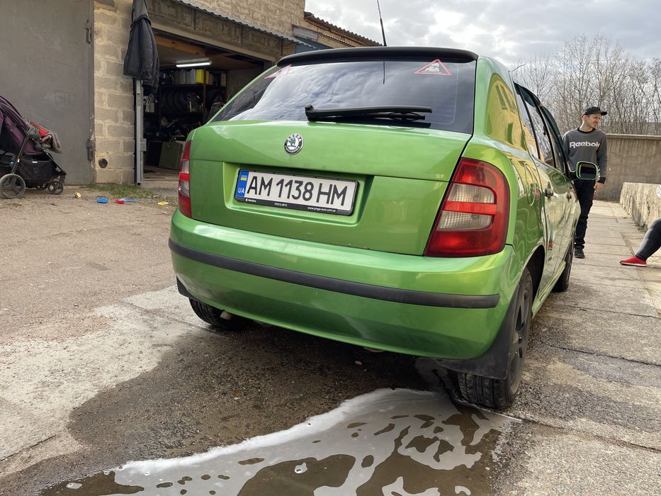 Продам машину шкода фабія 1