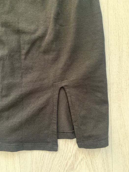 Mała czarna na ramiączkach