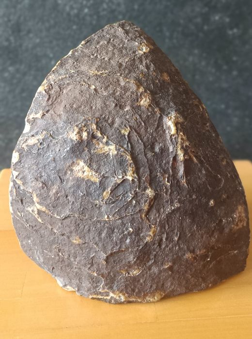 Agat dekoracyjny – naturalny kamień z kryształami, 2,2 kg