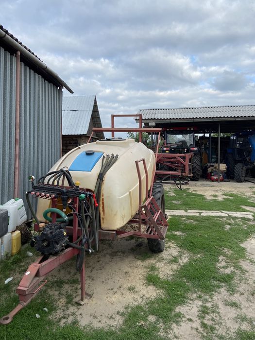 Продам 2х кубовий обприскувач