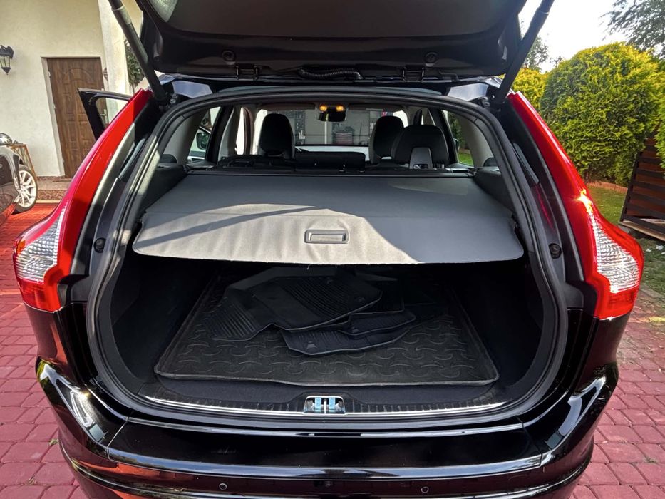 Piekne volvo xc60 do konca serwis polecam