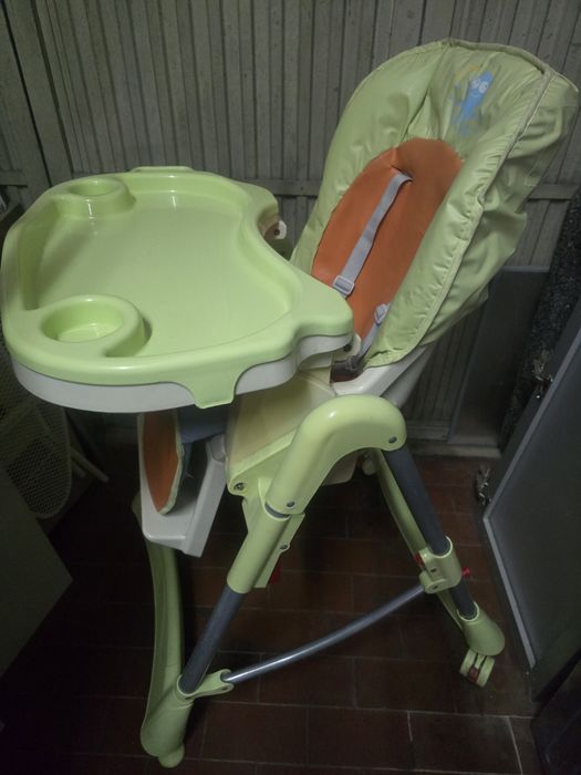 Cadeira de refeição