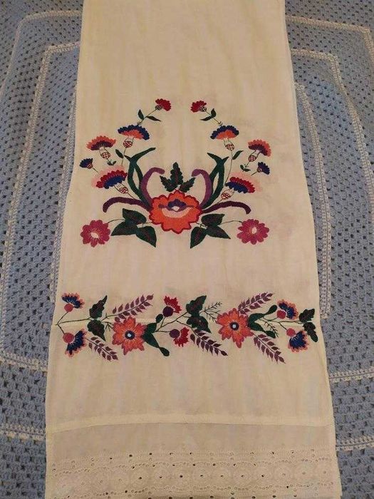 Рушник старовинний вишивка гладь