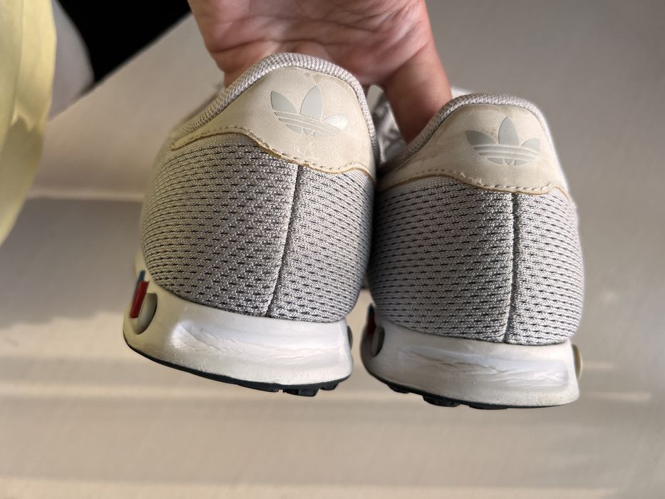 Кросівки жіночі adidas
