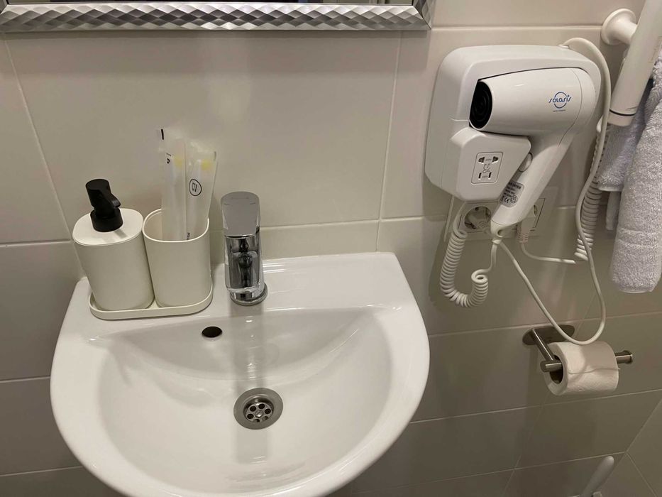 #A142 Квартира оренда посуточно / подобово 1 ПОВЕРХ, Інститут Амосова