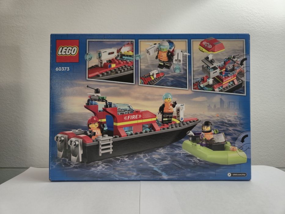 LEGO CITY  60373  Barco de Resgate dos Bombeiros