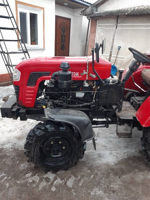 Трактор шифенг244 з передком