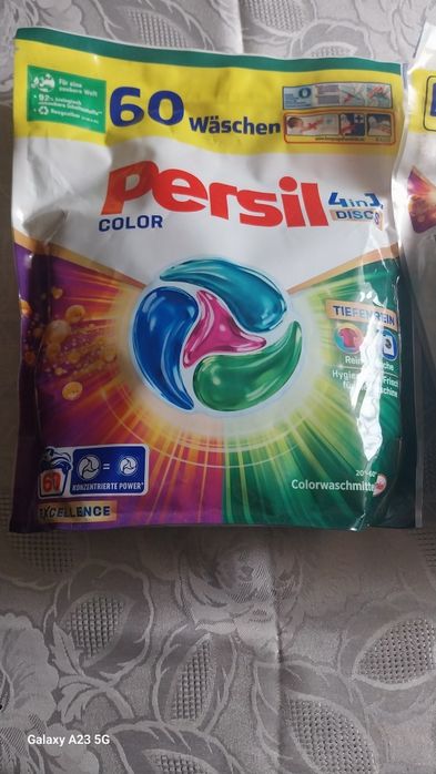 Kapsułki persil kolor 4w1