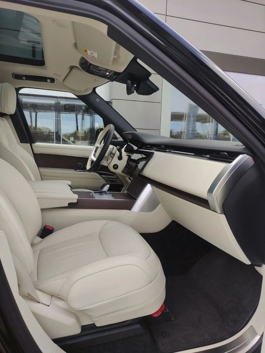 Land Rover Range Rover Range Rover L460 3.0D I6 300 PS AWD Auto HSE