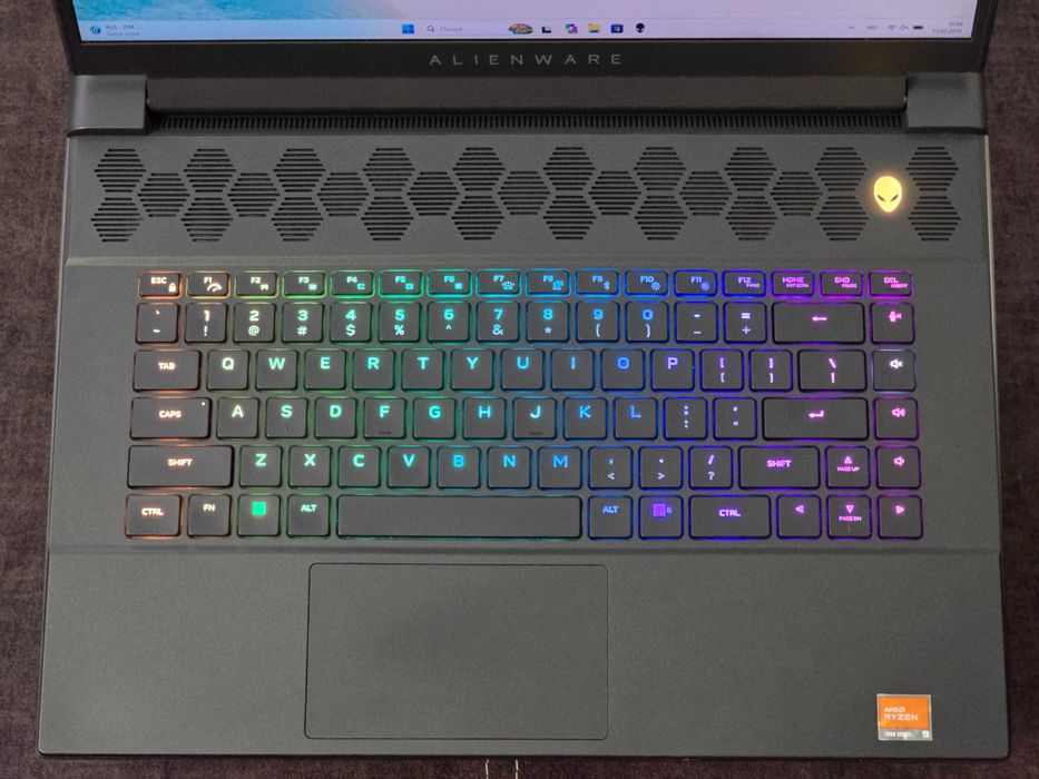 Alienware m16 R1 (16" IPS QHD+/ 7845HX/ 32 DDR5/ 1Tb SSD/ RTX 4080)