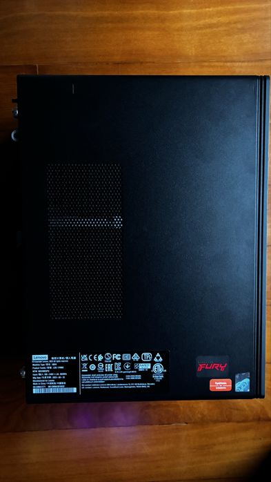 PC Lenovo i5 13400F, 8Gb RAM e SSD m2 512 sem gráfica