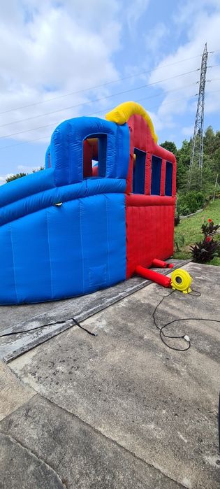 Insuflável de água