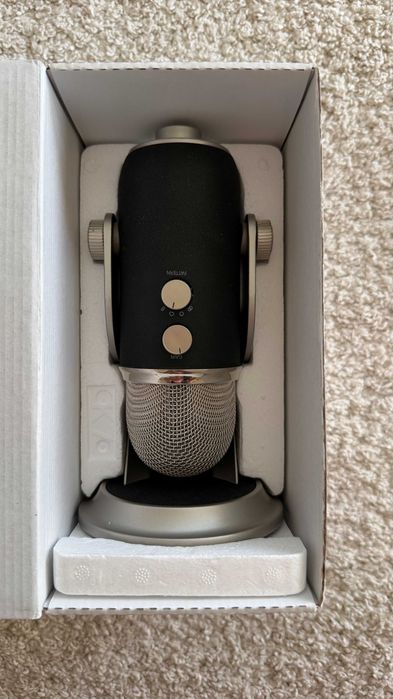 Blue Yeti Pro - Microfone USB + XLR com caixa e cabo XLR original