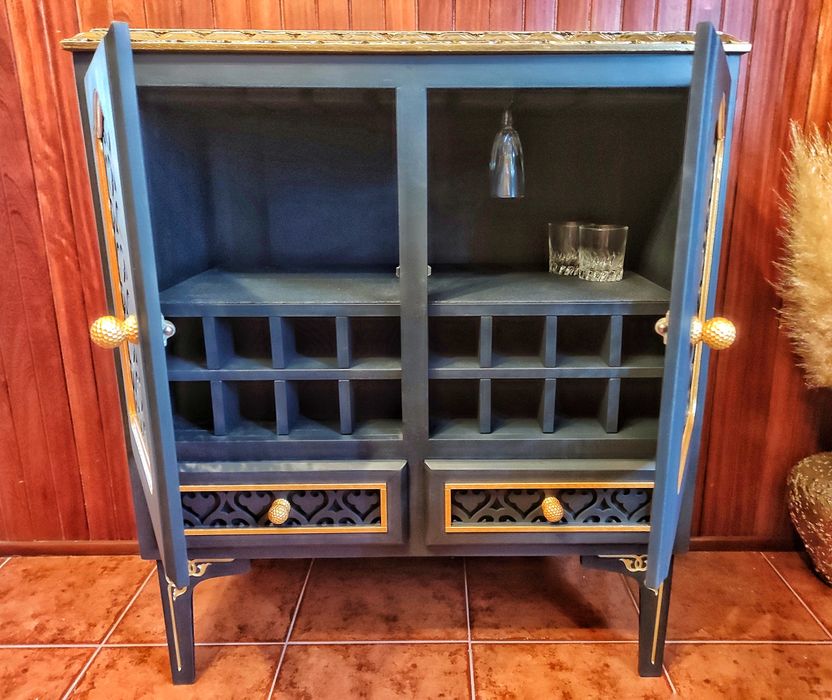 Móvel mini bar garrafeira