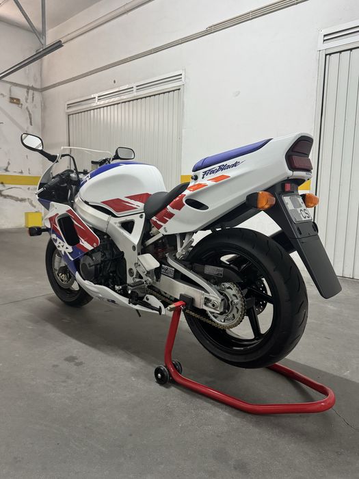 Honda CBR 900 RR Fireblade SC28