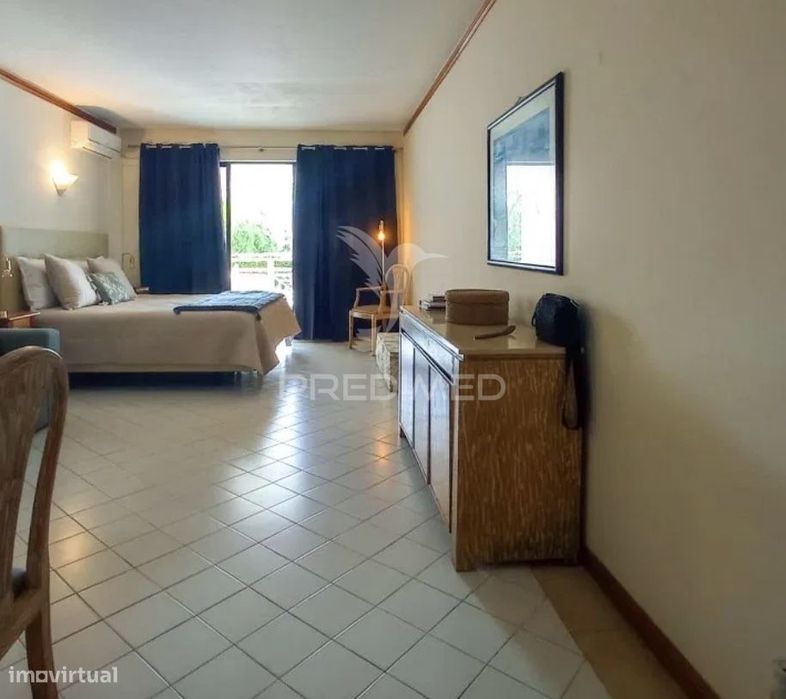 Apartamento T0 com Terraço e Vista Piscina – Luna Club Oceano, Albu...