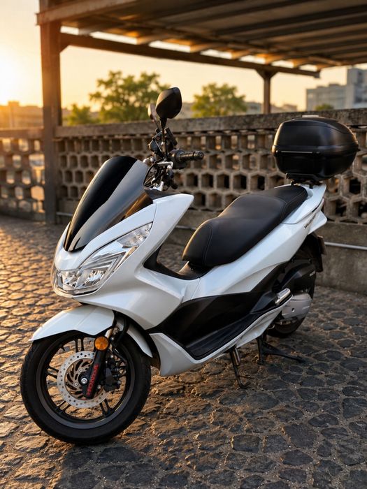 Honda PCX 2017 — Económica | Muito bem cuidada