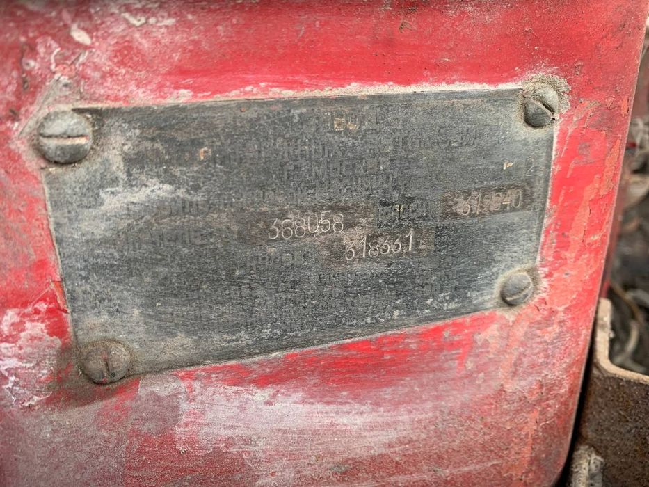 Москвич 407 1962р.Дуже багато запчастин !