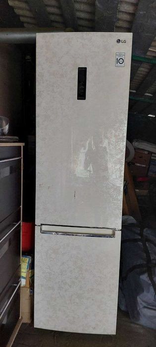 Двокамерний холодильник LG GC-B509SESM