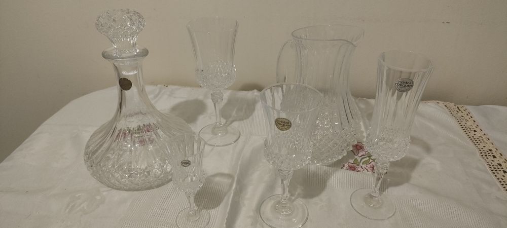 Serviço de copos de cristal