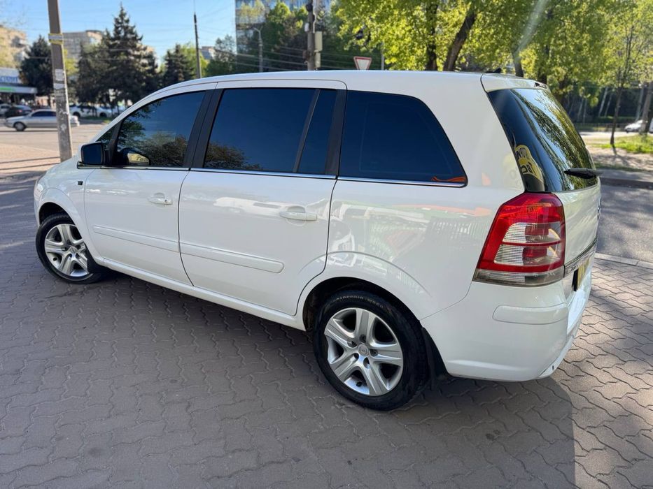 Opel zafira (без першого внеску)Твоє Авто Кривий Ріг
