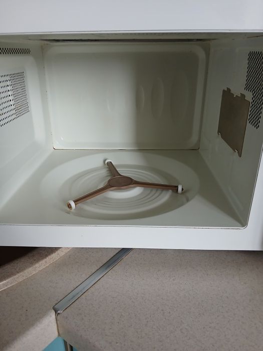 Мікрохвильова піч - гриль LG