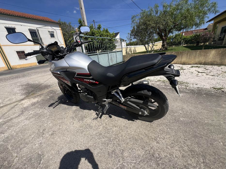 Honda cb500x muito estimada