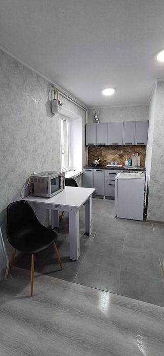 Квартира студія подобово