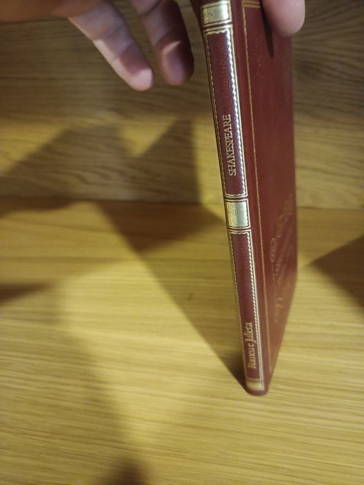 Vendo Livro: Romeu e Julieta