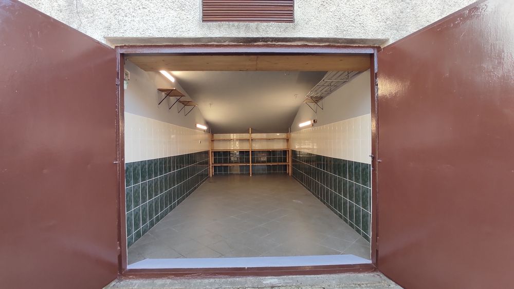 Duży garaż premium do wynajęcia Ursynów schowek magazyn self storage