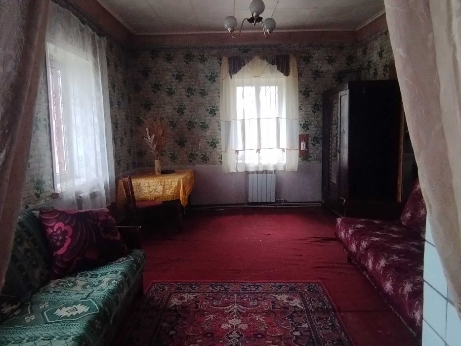 Продається будинок у смт.Сахновщина-5 хвилин до центру!