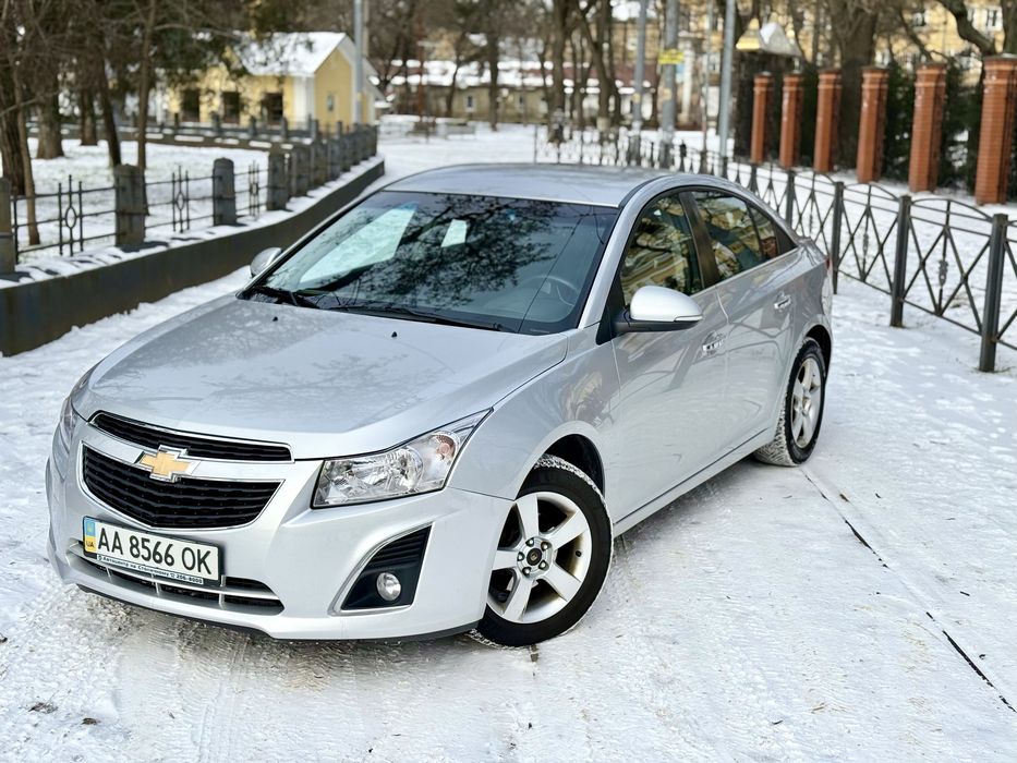 Продам идеальный Cruze от 1 хозяина не крашеная