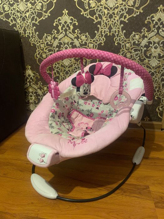 Шезлонг дитячий з мелодіями