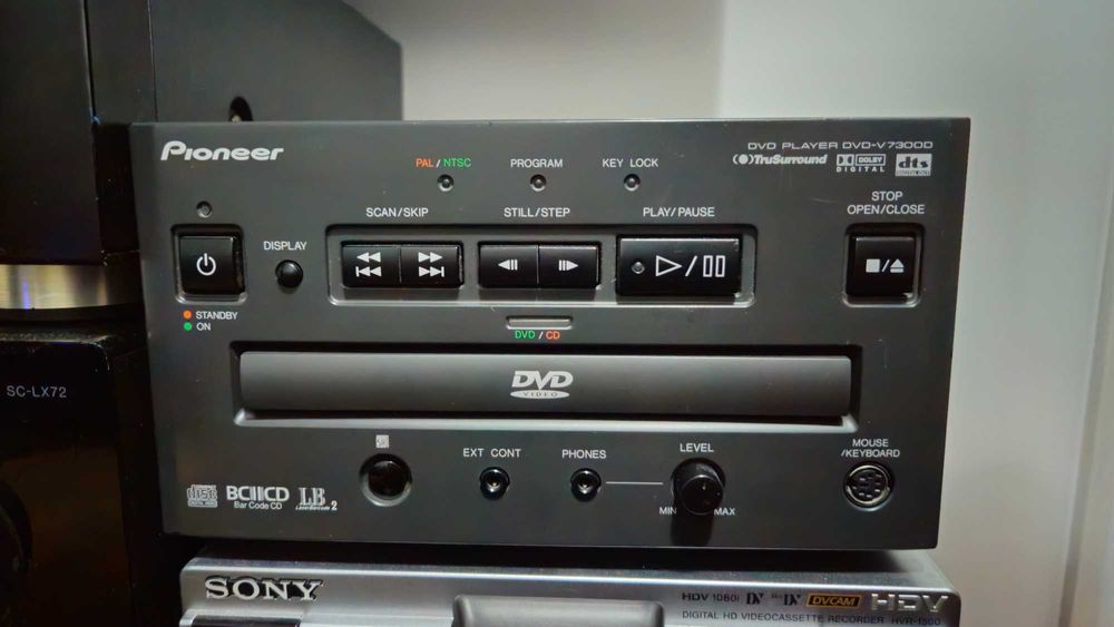 Profesionalny odtwarzacz DVD/CD Pioneer DVD-V7300 Burr-Brown PCM1716.