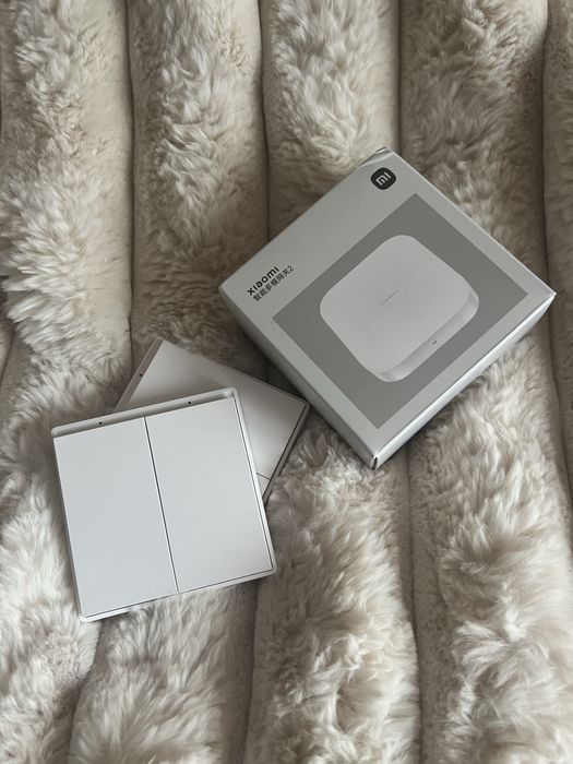 Xiaomi Multimode Gateway 2  (WiFi + Zigbee 3.0 + Bluetooth + Ethernet)
