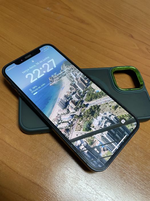 Iphone 12, 64 GB, impecavel , usado sempre com capa e pelicula