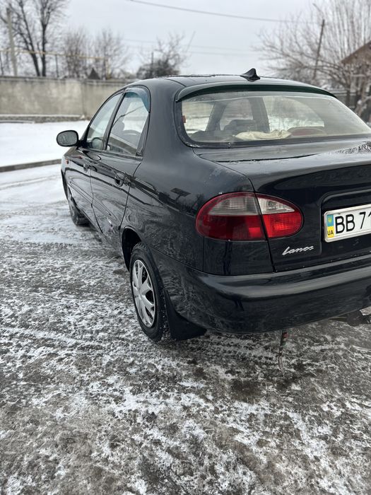 Продам машину на полном боевом ходу