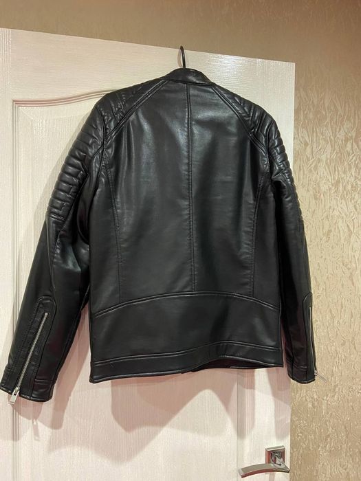 ZARA Куртка чоловіча S-M