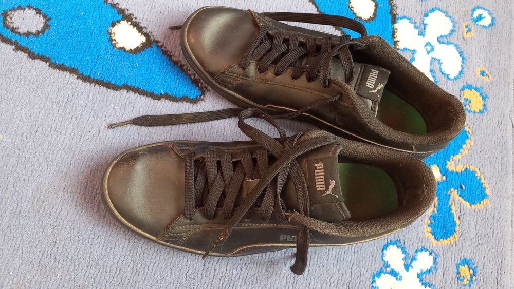 Кросівки фірмові,унісекс ,41 розміру по устілці 27