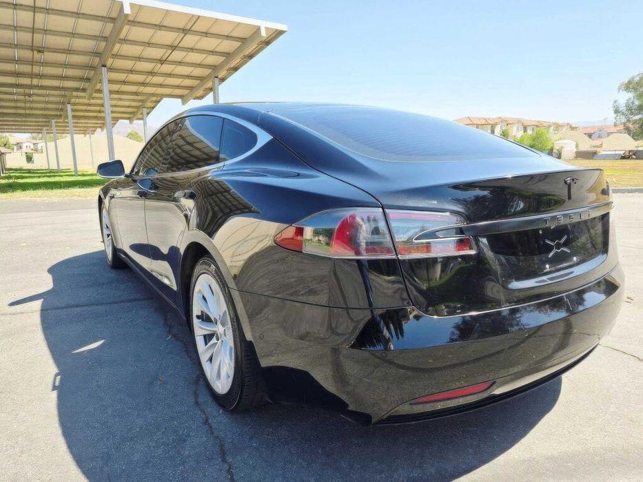 Tesla Model S 75D      2018