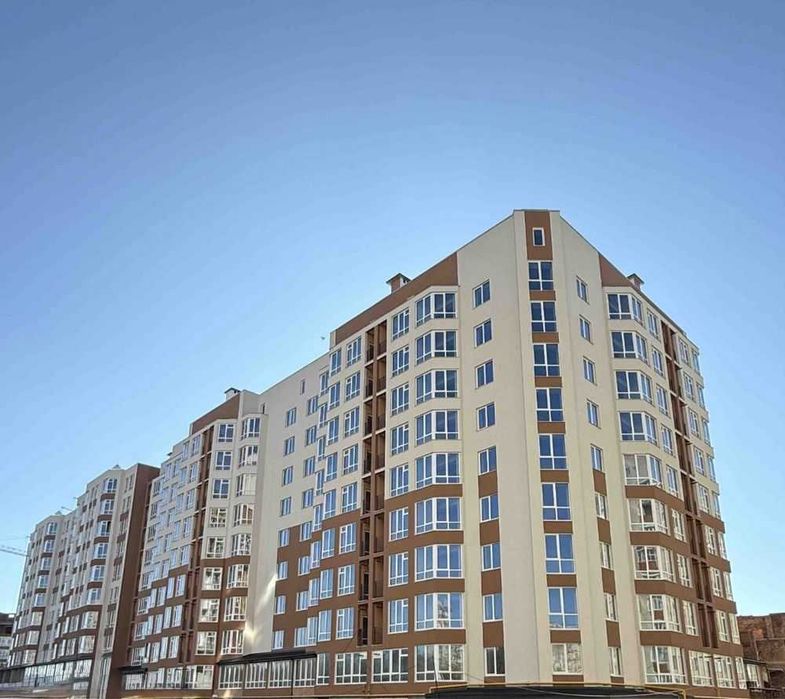 41575 Продаж 1 кім. квартири в цегляному будинку, великою площею, та в чудовому житловому районі. Lasun Bohdan