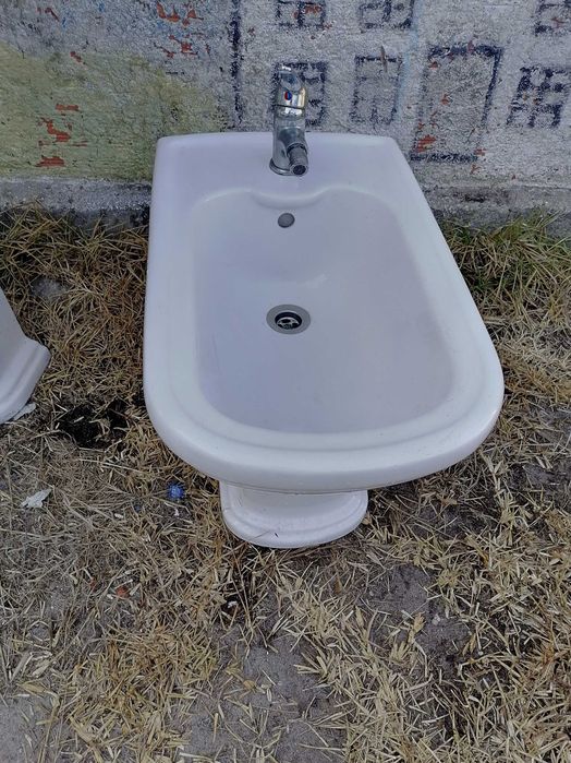 Urgente Conjunto de casa de banho